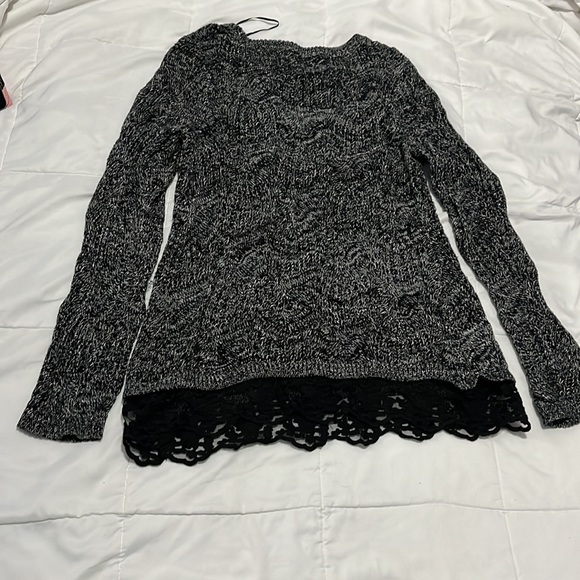 Dex knitted sweater with lace details - Picture 6 of 10